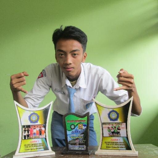 hidup segan mati tk mau itu lha q..
dari pda kita bertengkar sbaik nya TAWURAn