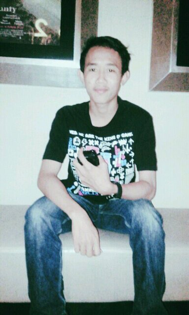 hadapi dunia dengan senyuman :)