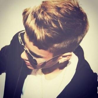 لأنك جميل أعجز عن وصفك ♡