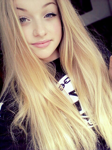 audrey britt naomi nynke anouk damaris
