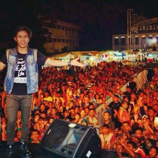 Official Fanbase @Cakrakonta MEDAN Mencari cinta sejati  (5nd single) booking contact My Music Records (ilham) 0819610017.