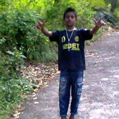 RomanLamahellan's profile picture. 