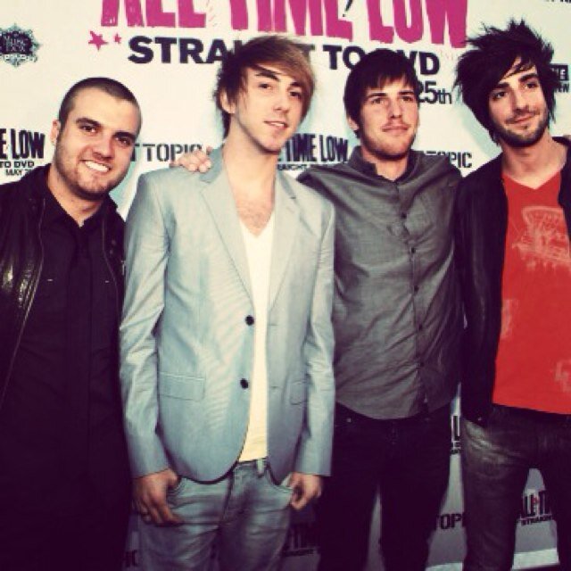 turtlelifex's profile picture. All Time Low fan page. Follow me if you're a hustler!