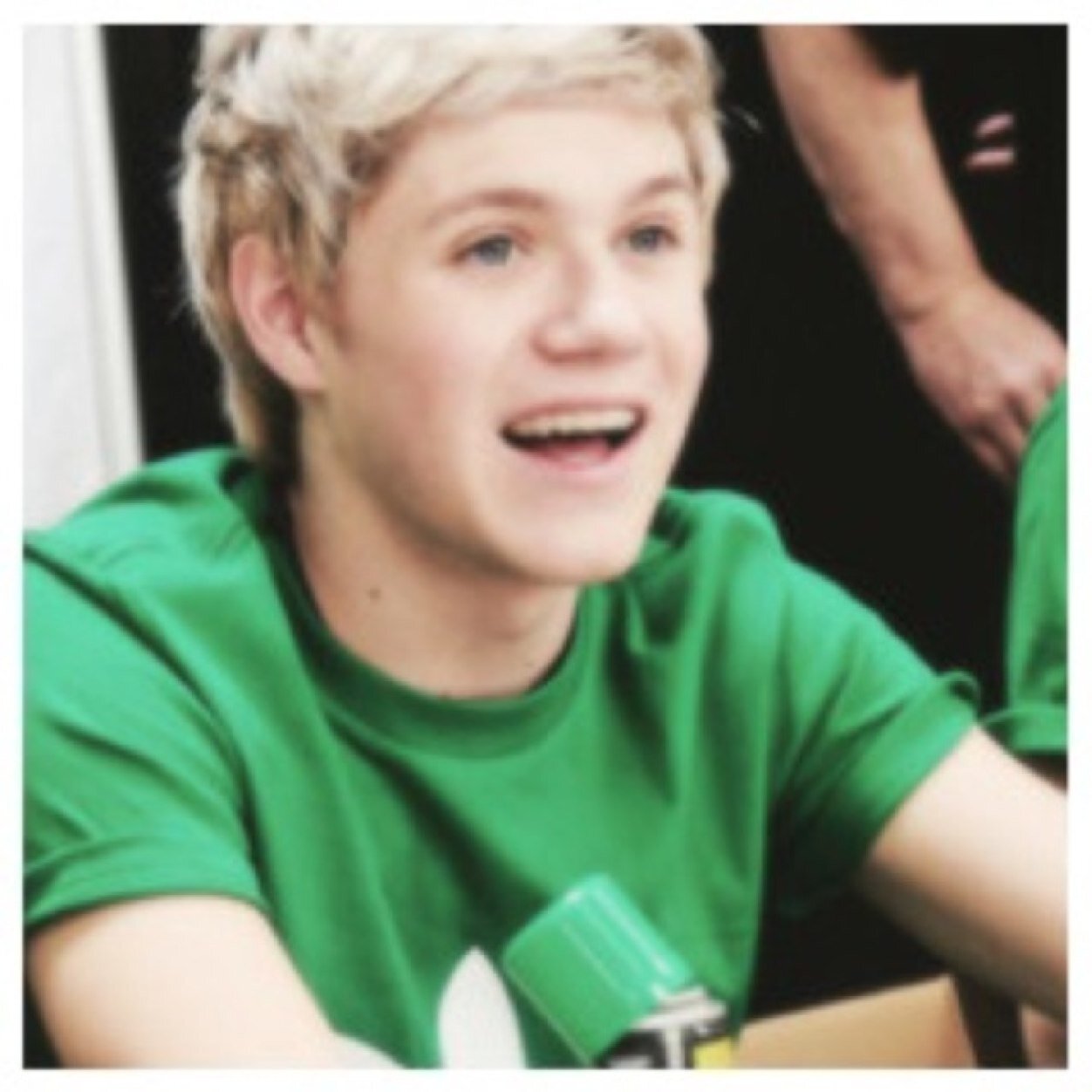 This is @donewithstyles_ 's saved acc ...Aka me Go and follow me on that acc You get two follows for one wow that's good