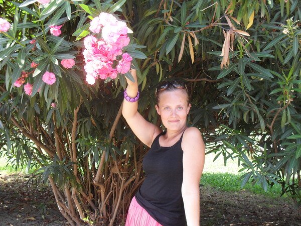 KryuHabAli's profile picture. носкам, закрыть тюбик от пасты и вечно спрашивают где их инструменты!!!