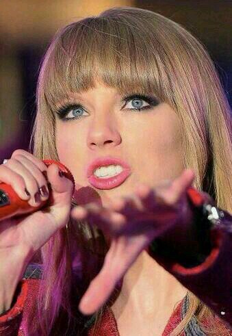 @taylorswift13