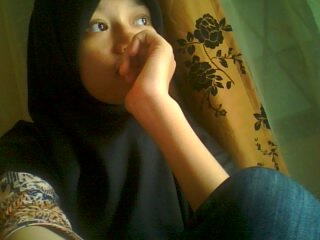 Aku benci dia yang sudah membuat aku kecewa berat..
Pergi aja jauh jauh..
Gak usah balik2 lagi..
MUAK nengok mukanya!!
