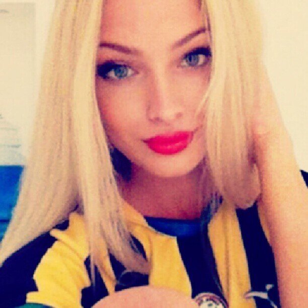 HarliPaolon's profile picture. S.C.H.O.O.L = Six Crappy Hours Of Our Lives.