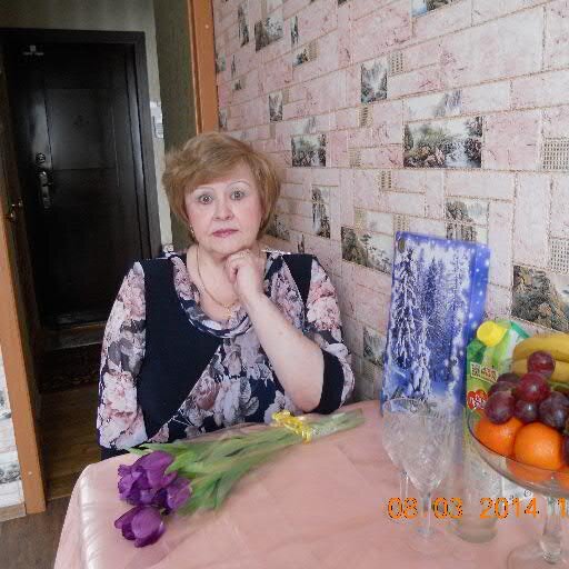 Увлекаюсь фотографией,люблю путешествовать,а вышивание, это мое любимое занятие.