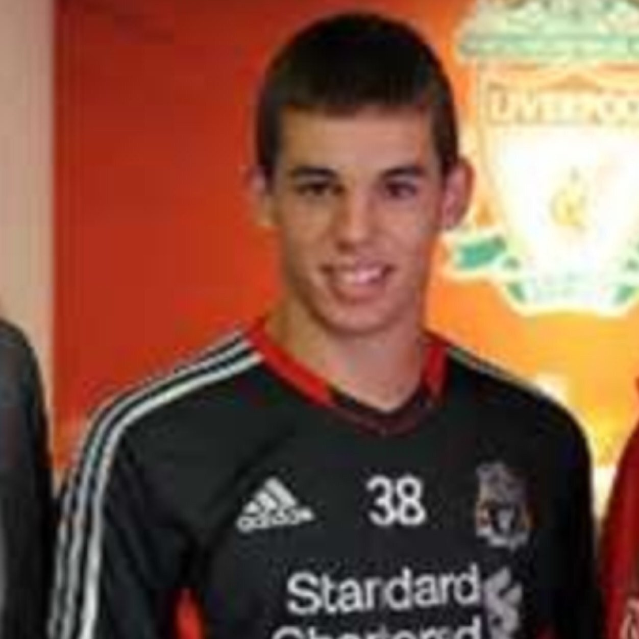 I play football. I love football, and i love liverpool. (Parody)