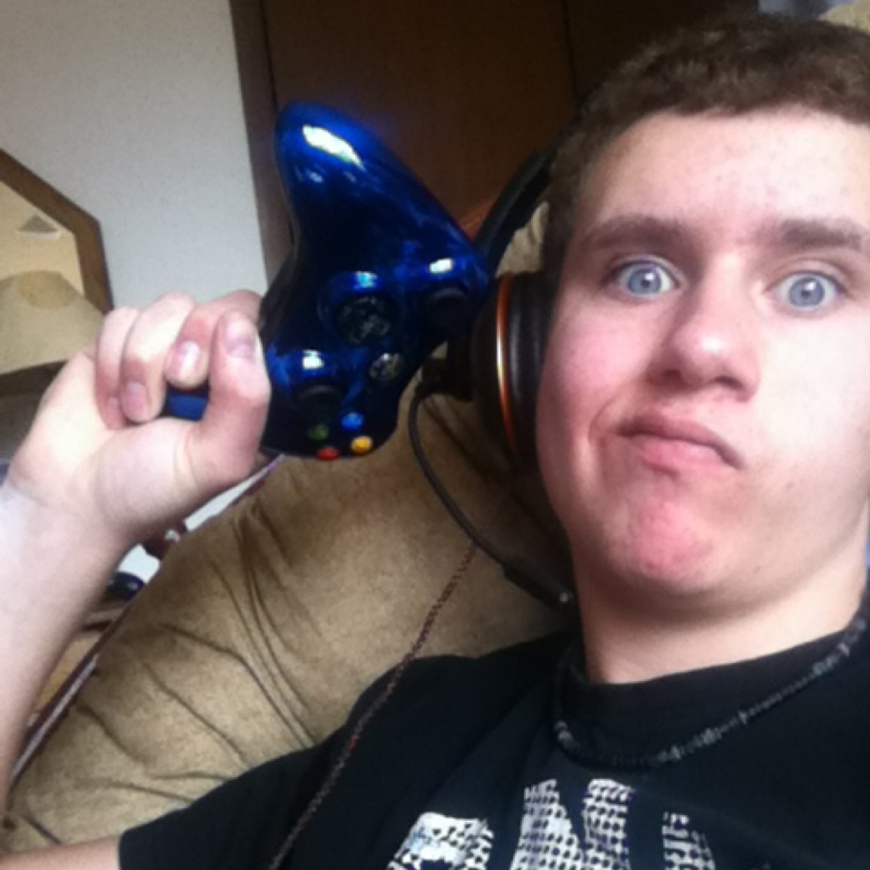 Im a gamer... Im apart of the clan J3RX gaming, leader of cp for clan wars. Im on 360 hit me up with a message if you want to play.