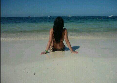 Anaalcala7's profile picture. El destino de tu libertad, está en el límite de tus pensamientos :)