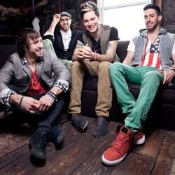 LOVELECTRIC is WRITING! 3 new songs for the summer! http://t.co/TZkFyHYr0r