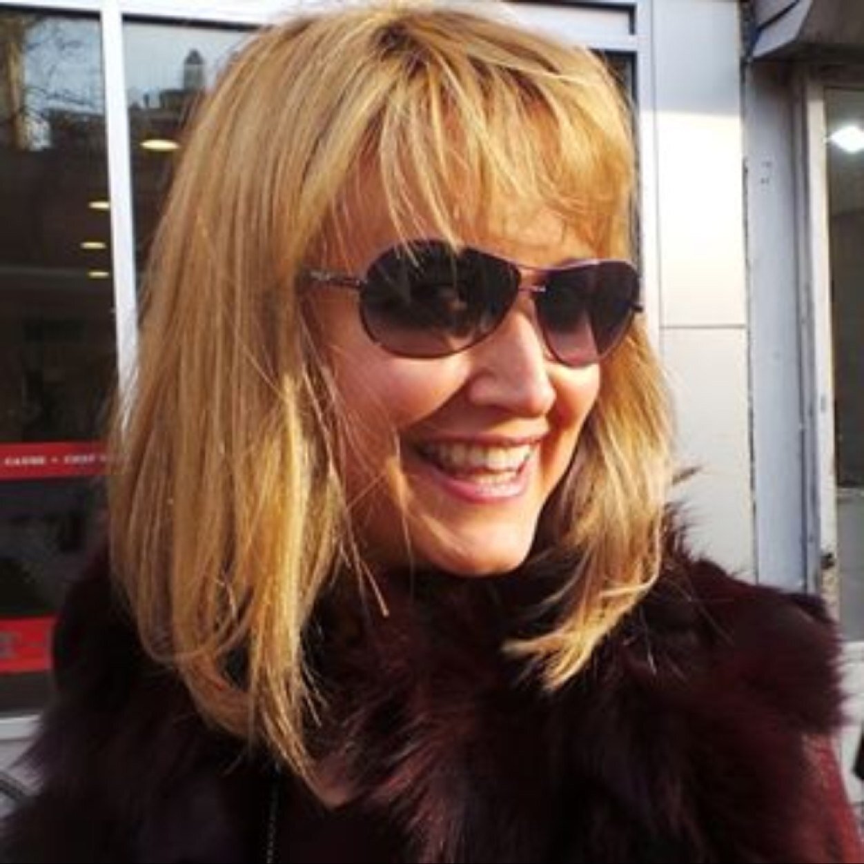 NYC/Nashville Fashion Stylist - helping people in the spotlight look fabulous.