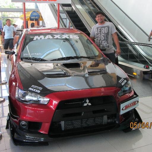 jvineza29's profile picture. 