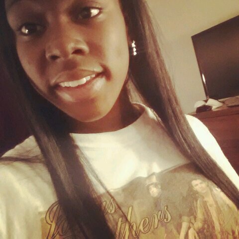 Dont Follow Tu UnFollow . But Also Follow Me On IG@_Goldenmoneyy