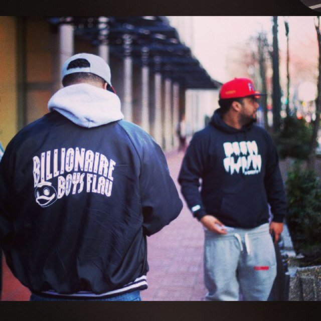 Fashion Lives Above Value
 
Shop Now and recieve FREE shipping @ http://t.co/ZWdjAIxR1H
