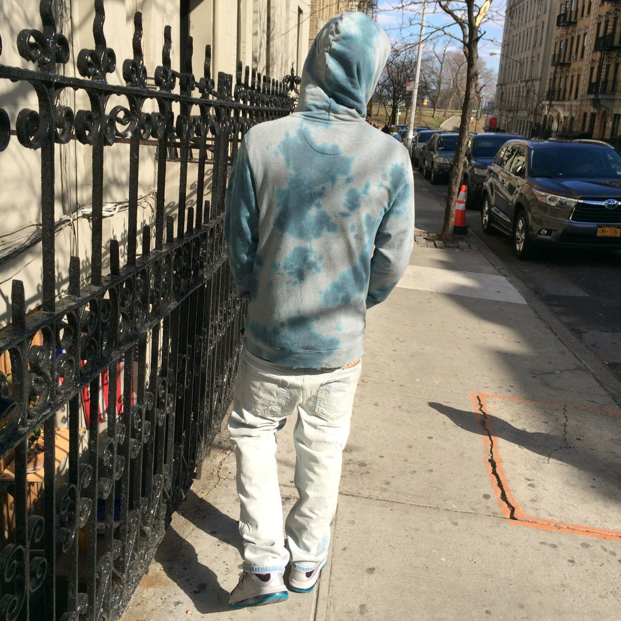 MB TiL MY  GETz STOLEN BY DA RiGHT LADY.. GOT 99 iSSUES ;  AiN'T A PROBLEM.. HATERz WANNA SEE DOWN 2 MY LAST DOLLAR..