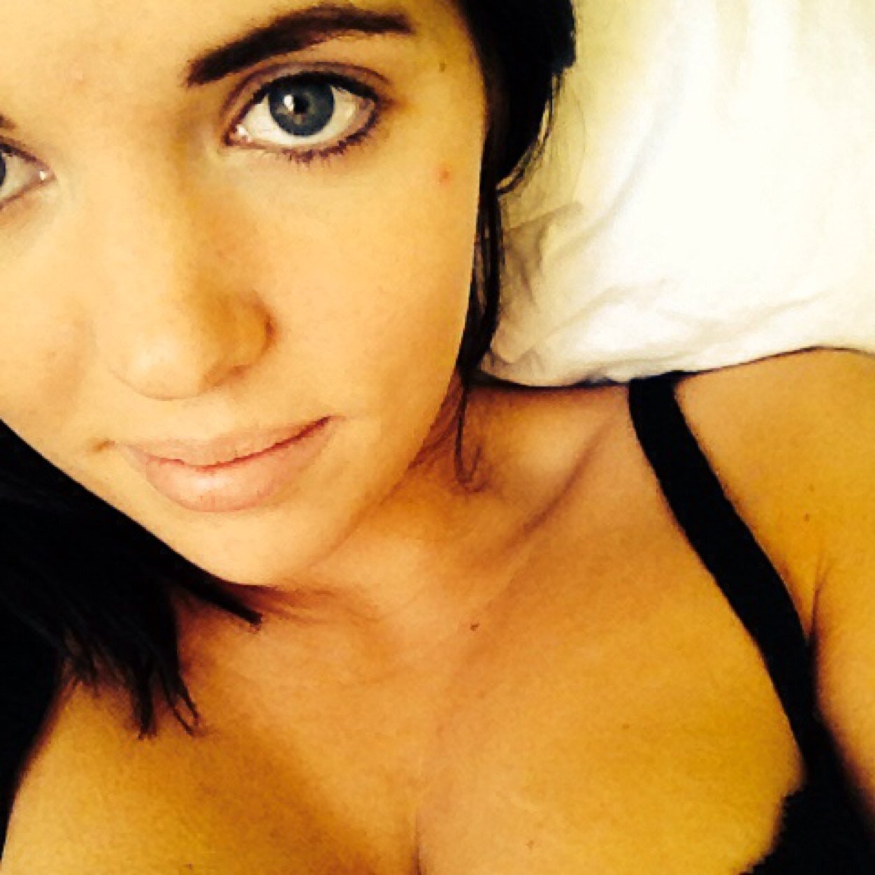 Just your everyday average joe, but female.