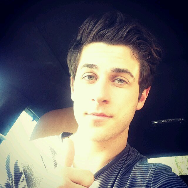 •Wizard|Headmaster at WizTech• Justin Russo. Older brother of Max & Alex. Can be kinda boring at times but not really. Depressed a lot. ~Single~