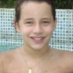 Meu nome ? Léonatica ,
Oque eu faço ? Amo o Léo .
 
Acredite sempre nuns seus sonhos ;) 
Léo seguiu dia 23/04/14 ;
@leo_belmonte Meu maior tesouro :3