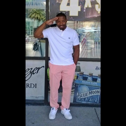 STREET MARINEZ ENT PRESIDENT / RAPPER / ENGINEER / PERSON YOU SHOULD KNOW! #SMGYNC #TEAMDEEZ #BIGGESTBOTTLES #YOUNGCEOS #SOTL #MIXINGDOWN