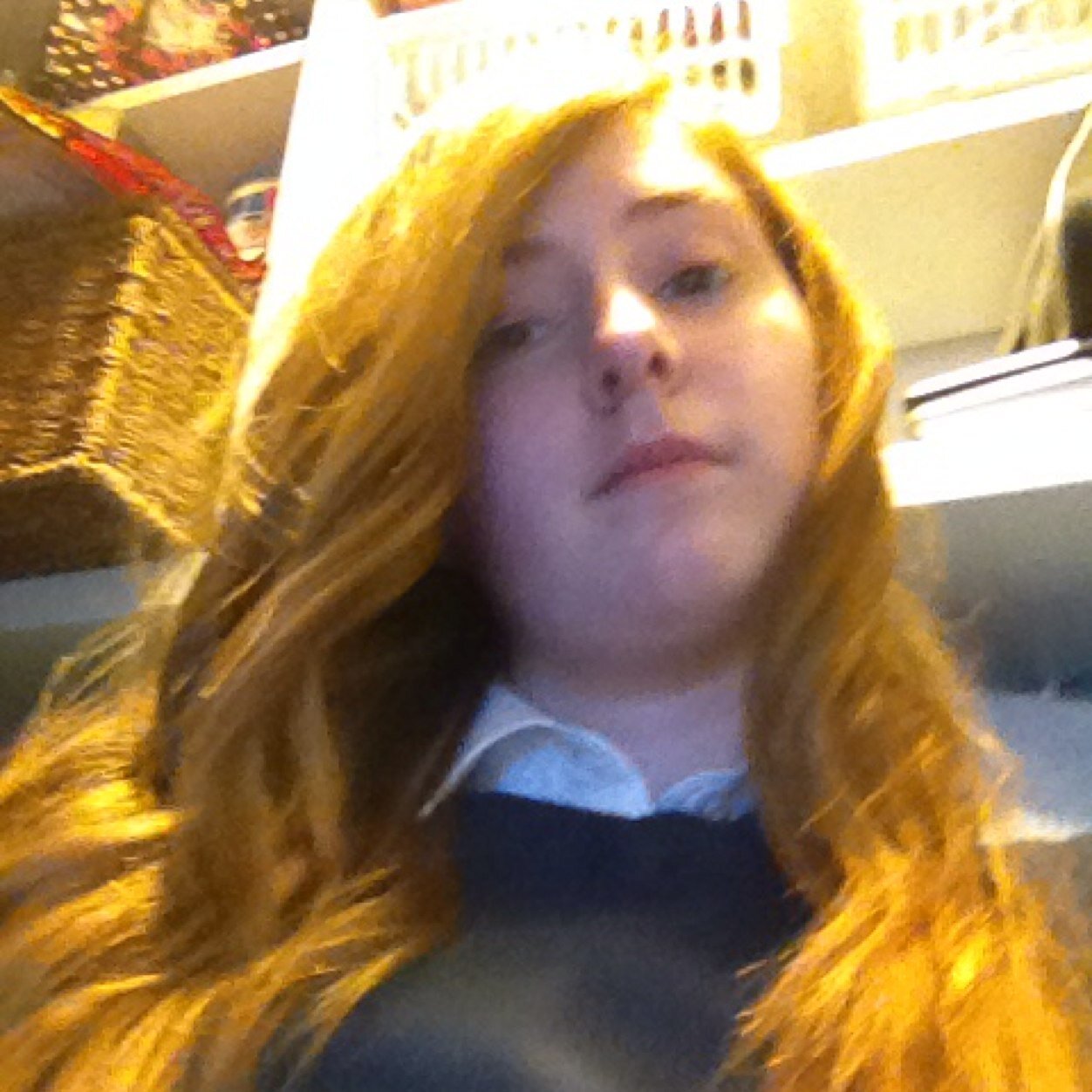 Follow me and i'll follow back I love niall horan and i am in secondary school yr10 and up to date football scores