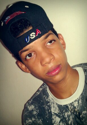 ღ•Mi drogα tus besos,Mi obsesión tus cαriciαs,Y Mi objetivo es tu αmor•ღ