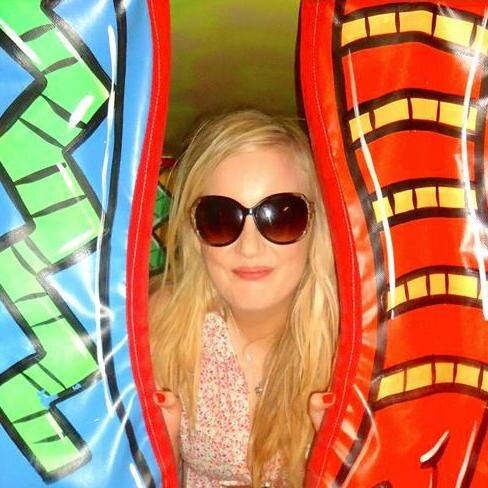 Hi, I'm Leanne and I very recently started a healthy lifestyle and balanced diet blog, Eat Like Me - http://t.co/bVBis87LFz