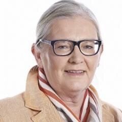 Politician, Lawyer, Manager, Planet Explorer, Reading addict… Mom of two Daughters and two Sons.