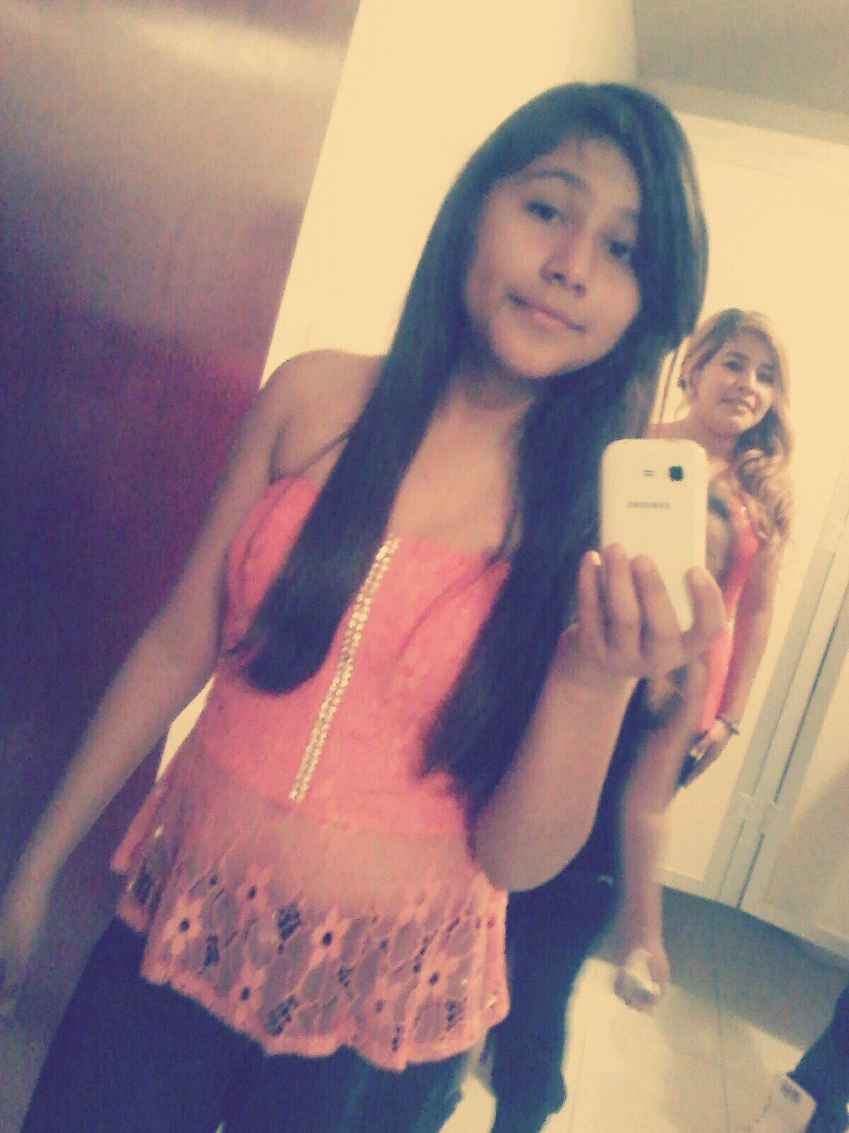 Hey!♡ sigueme en @directioner_ks doy FollowBack!:)