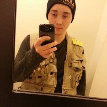 DubbulAron's profile picture. 