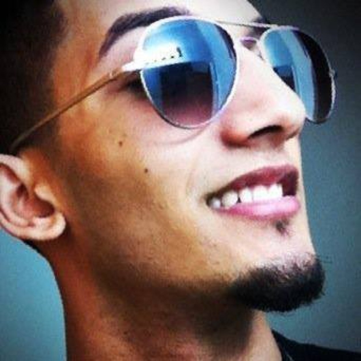 HarmanKnows's profile picture. Work, family life  ...follow peeps! Lol