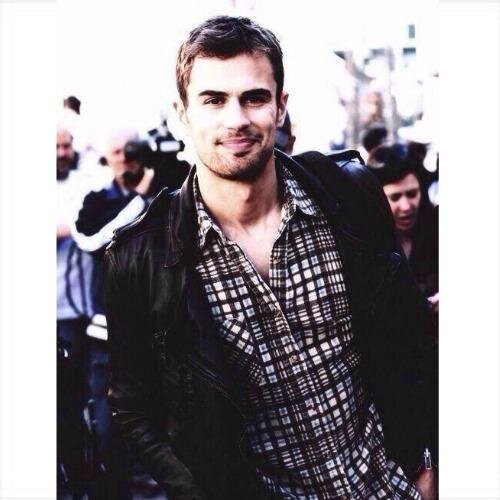 divergent • thg • dw • hp • tvd • tmr • sherlock