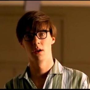 sherloctorwho's profile picture. i shant its christmas