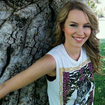 Hey I'm Juliet I'm a Vampire one point i dated Justin Russo {single//crushing//straight//Rp}