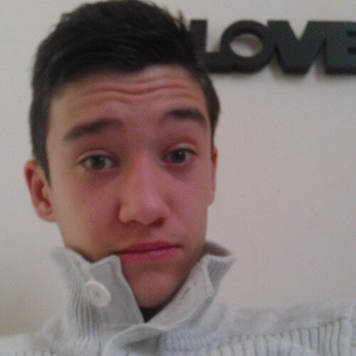 MiniiVilla's profile picture. 