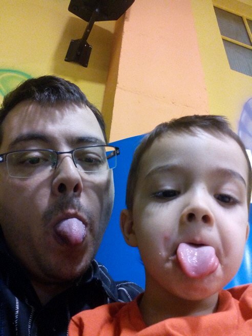 xturon's profile picture. 