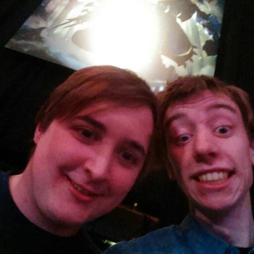 Tech enthusiast. Software, hardware, networks. Enjoys games and esports.