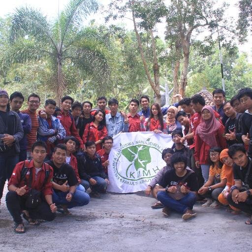 Official Twitter of Manajemen Hutan Angkatan 2011 | Saudara tanpa ikatan darah | Manajemen Hutan 2011 UGM Bakarrrrr!