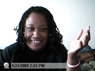 I'm a single mom who's brand new to lauching my online marketing career.