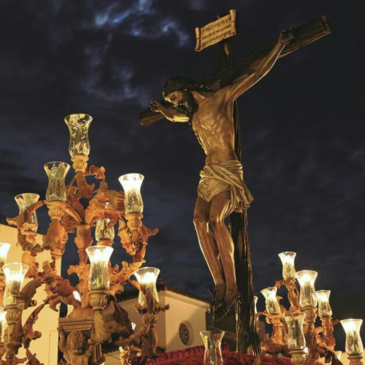 Twitter de @sanlucarenss.  Si le apasiona la Semana Santa, no dude en seguirnos. Próxima Semana Santa: Del 13 al 20 de Abril de 2014.