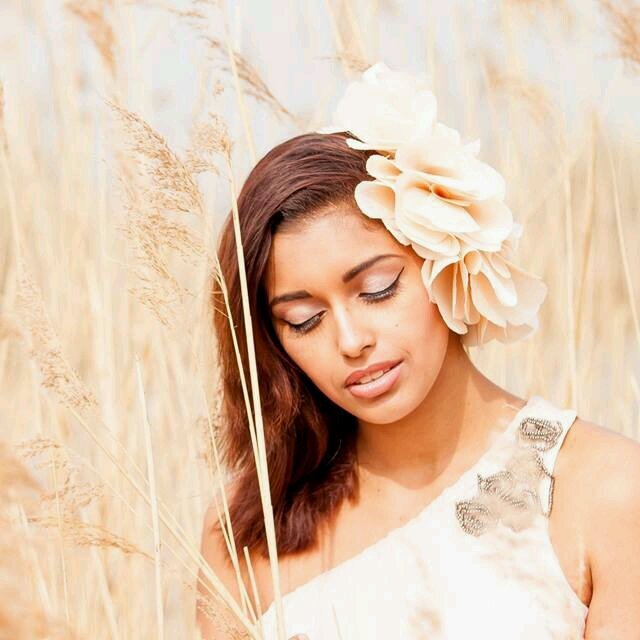 FelicityLiz's profile picture. giggely bubbely unique