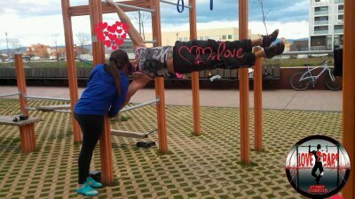 Fitness couple StreetWorkout! Amor y pasion por el deporte.