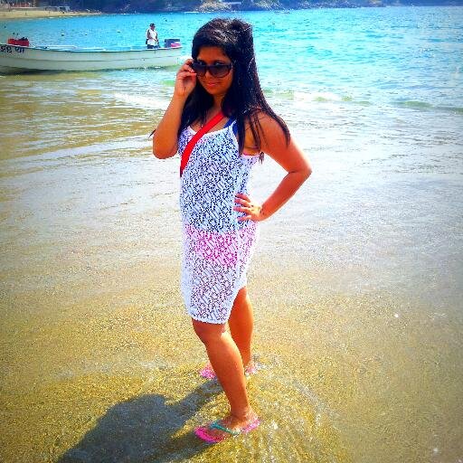 An IT engineer who loves to live her Life Queen Size..Travel Freak, Food Crazy, Passionate Dancer, Novel Worm, Bathroom  Singer & Budding Photographer ;) :D