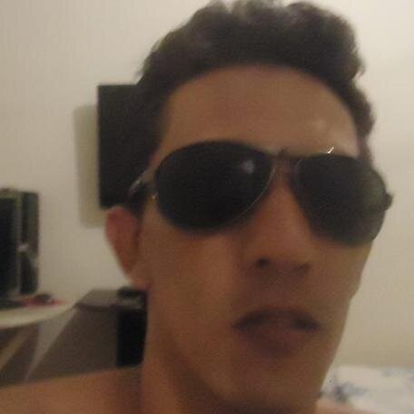 Geralmente aqueles que sabem pouco falam muito e aqueles que sabem muito falam pouco