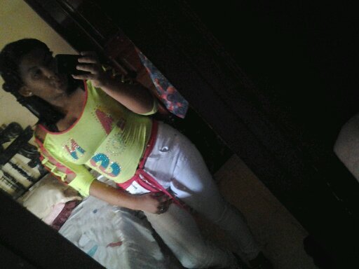 *« €lla prive en Fina ..();       .                              ♥..-.....-...