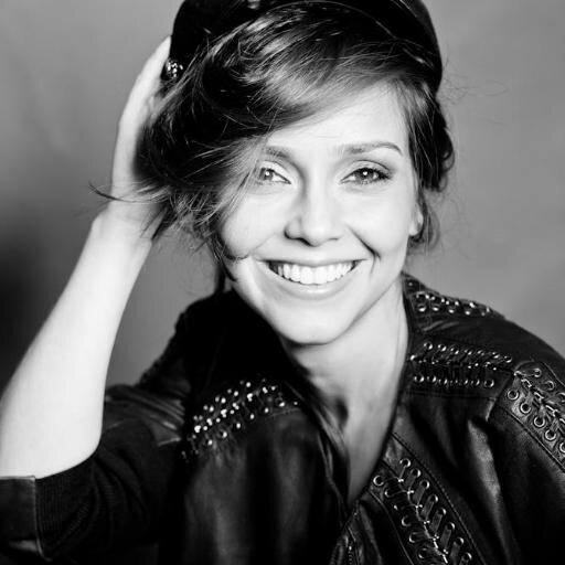 Atriz e
Psicóloga
