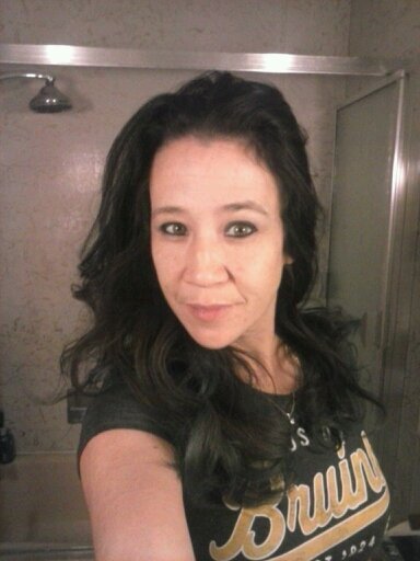 suzyqueen42's profile picture. 