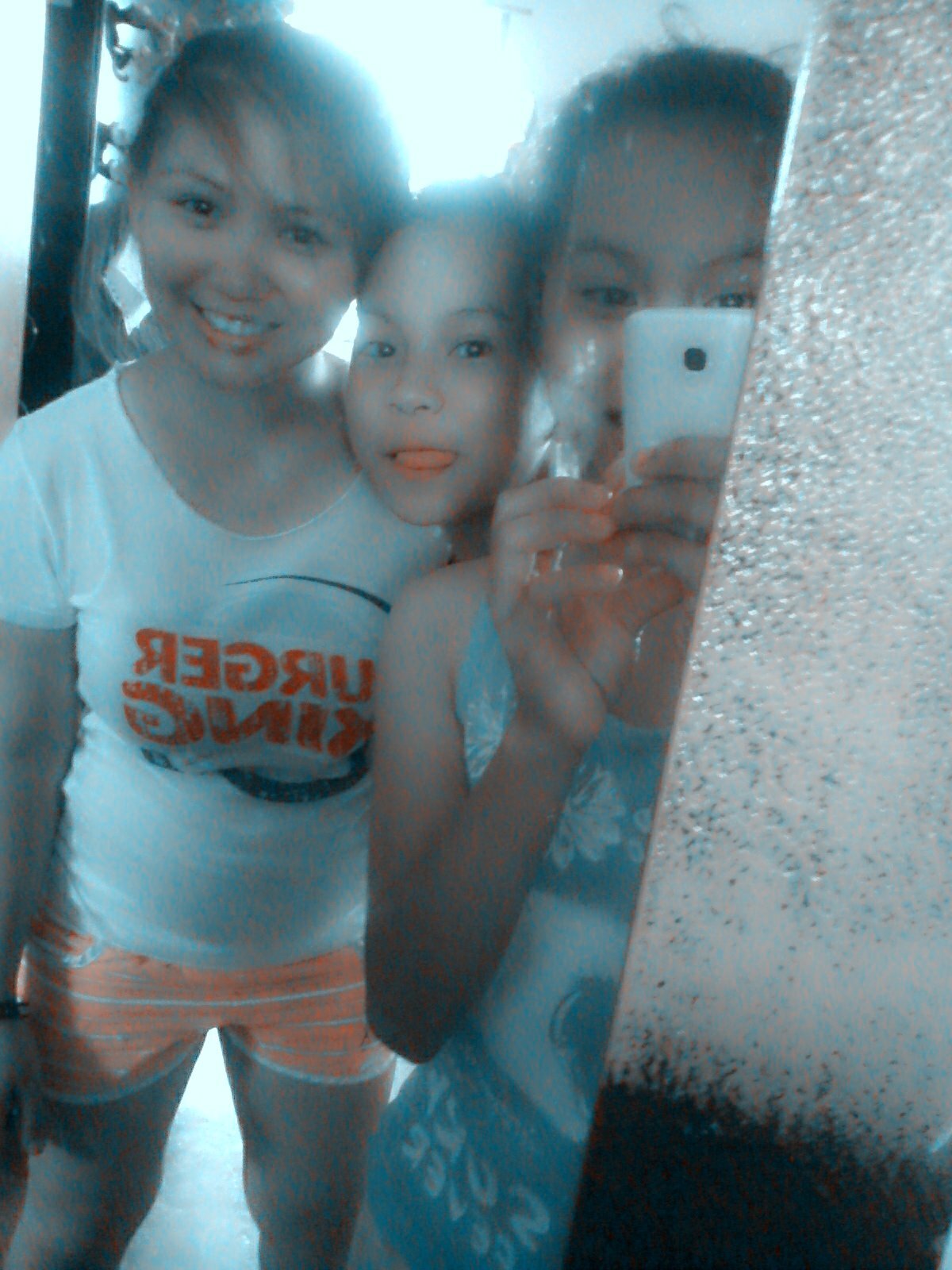 theresa_gwaps's profile picture. Follow me, i follow you back.